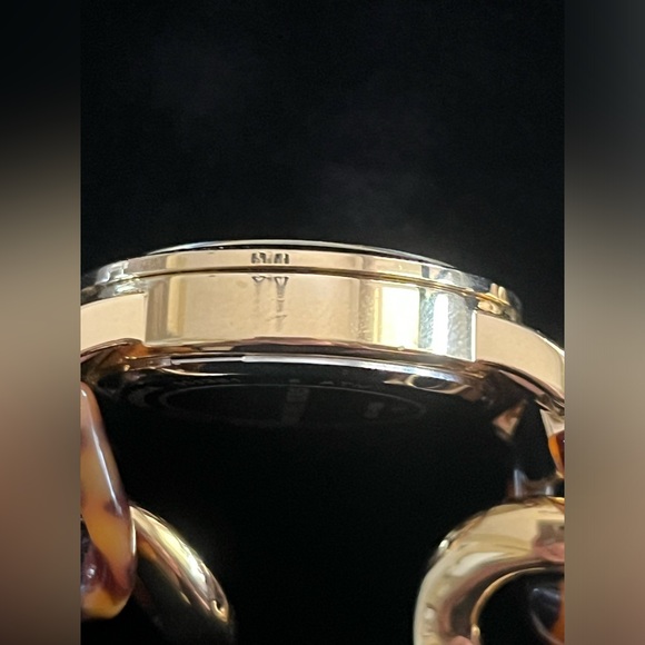 MICHAEL KORS Tortoise Shell & Gold Toned Links Watch - Picture 11 of 16